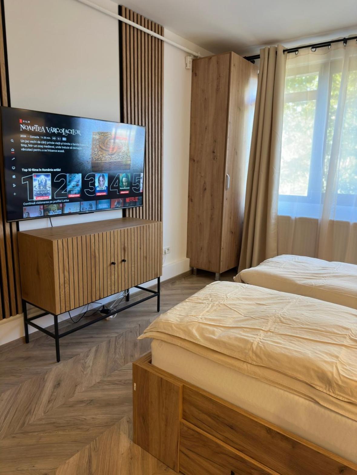 One Room Apartment- Self Check-In 24H Resita Exterior foto
